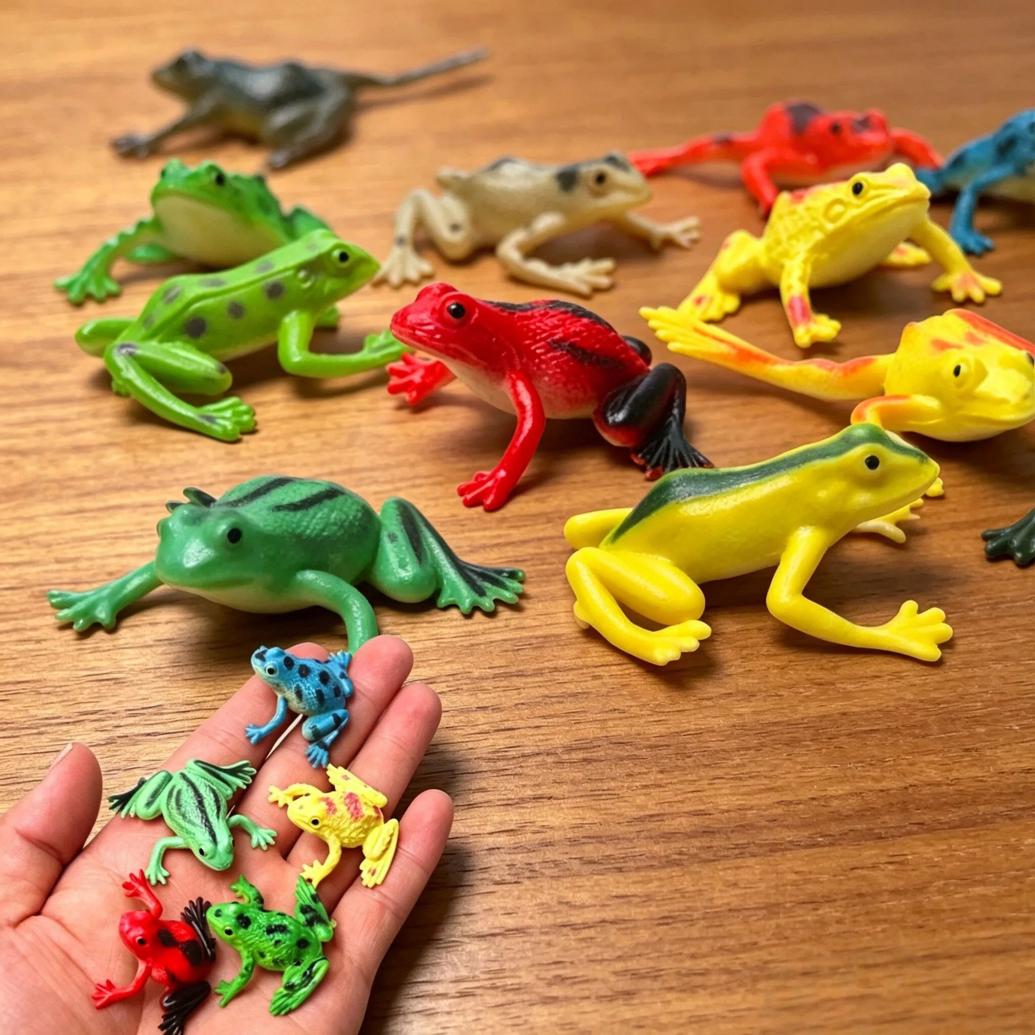 12Pcs Realistic Frogs Statue K - Science And Hobby 评论和价格